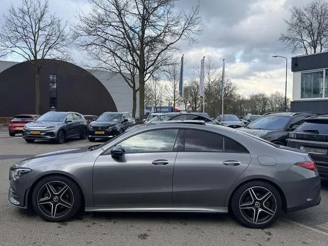 Mercedes-Benz CLA