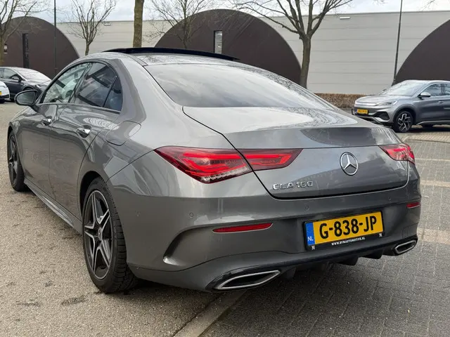 Mercedes-Benz CLA