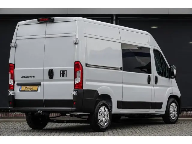 Fiat Ducato L2H2 2.2 MultiJet 140Pk Aut. | 35 | Dubbele cabine | 6-Persoons | Achteruitrijcamera | W...