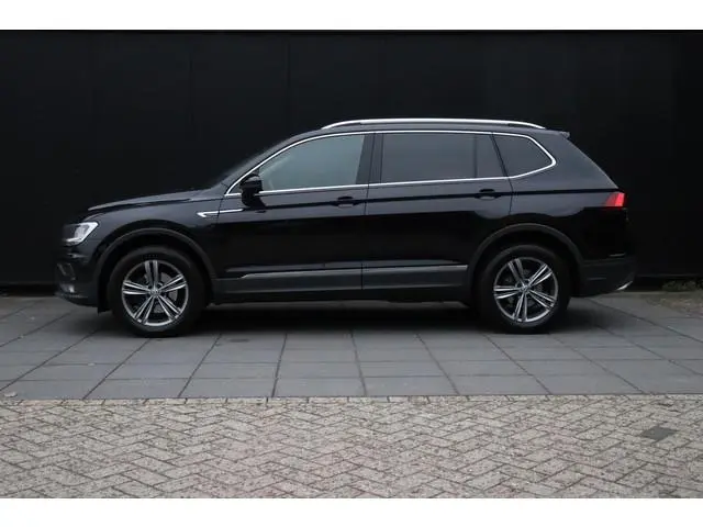 Volkswagen Tiguan Allspace 1.5 TSI Comfortline Business | DSG | TREKHAAK | STOELVERW. | PDC | CRUISE...