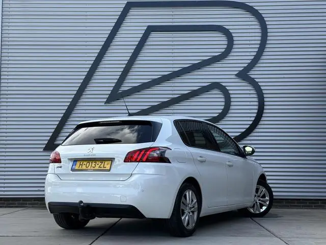 Peugeot 308 1.2 PureTech Blue Lease Executive 2e Eigenaar|Navi|Pano|Carplay|Clima|Cruise|PDC|Trekhaa...