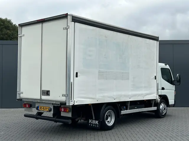 FUSO Canter 3C15 EURO 6 / SCHUIFZIJLEN  / 1e EIGENAAR / 62.654 KM !!  / AIRCO / 4.155 KG LAADVERMOGE...