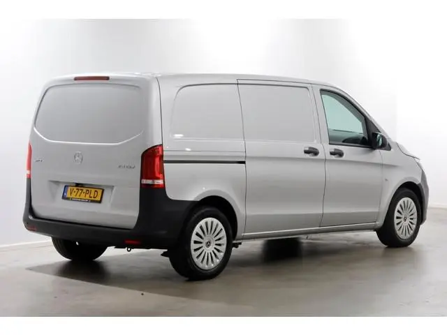 Mercedes-Benz Vito 114 CDI 136pk Compact 9G Automaat 2x Schuifdeur/LED/Camera/Inrichting 07-2022