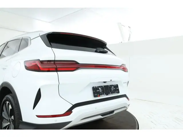 BYD SEAL U