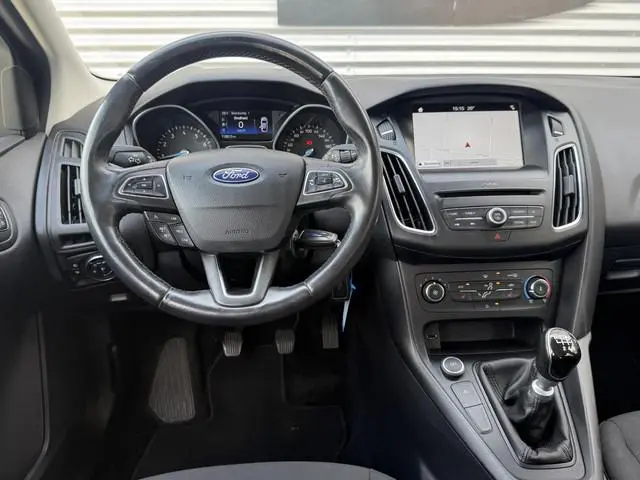 Ford Focus Wagon 1.0 Titanium 1e Eigenaar|Navi|Trekhaak|Carplay|Cruise|Airco|PDC|Stoelverwarming|APK...