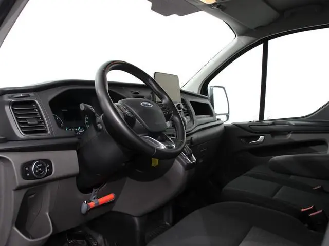 Ford Transit Custom 300 2.0 TDCI 130pk L2H1 Automaat Navigatie Cruise control Camera Parkeersensoren...