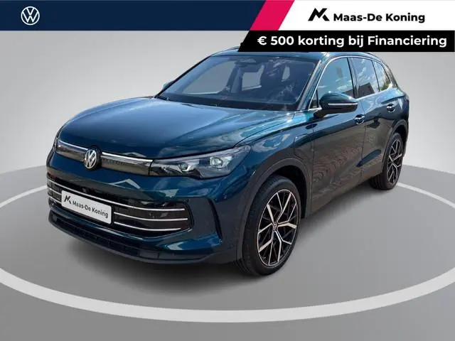 Volkswagen Tiguan 1.5eTSI 150kW/204PK Elegance DSG · Panoramadak · Trekhaak · 360°Camera + Parkeerse...
