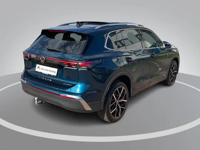 Volkswagen Tiguan 1.5eTSI 150kW/204PK Elegance DSG · Panoramadak · Trekhaak · 360°Camera + Parkeerse...