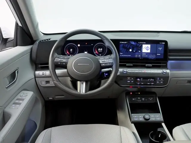 Hyundai Kona 1.6 GDI HEV Premium | Licht interieur | Private Lease 579 pm
