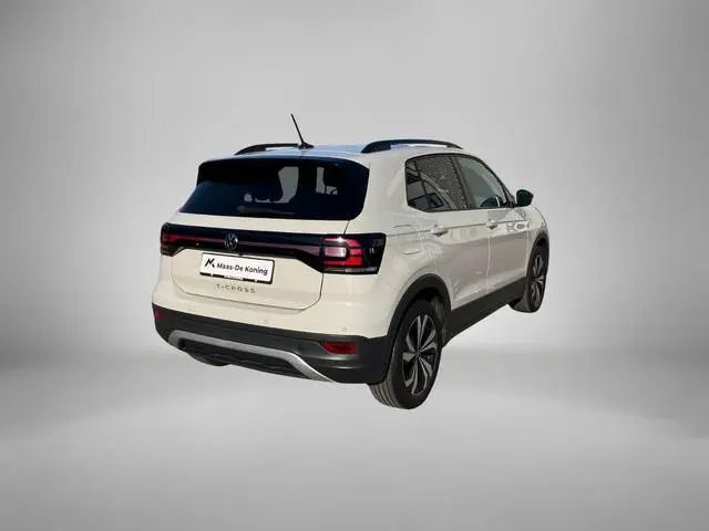 Volkswagen T-Cross 1.0TSI/110PK Life DSG · Navigatie · Camera + Parkeersensoren · Stoelverwarming ·...