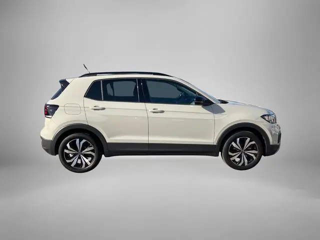 Volkswagen T-Cross 1.0TSI/110PK Life DSG · Navigatie · Camera + Parkeersensoren · Stoelverwarming ·...