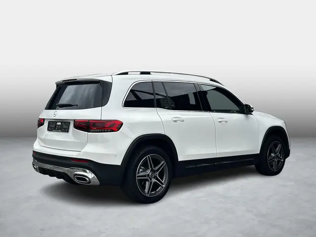 Mercedes-Benz GLB 180 AMG Line | Panoramadak | Cruise Control | Stoelverwarming