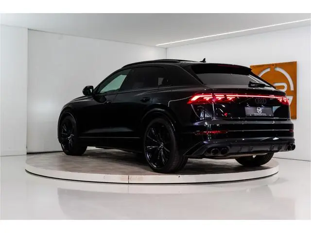 Audi Q8 60 TFSI E Quattro Competition 490PK | Pano | Kleppenuitlaat | B&O | 4 Wielsturing | VOL! Fab...