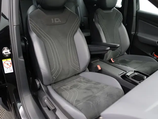 Volkswagen ID.4 Pro 77 kWh- Stuur/Stoelverwarming, Sfeerverlichting, ACC Cruise, Carplay, Android Au...