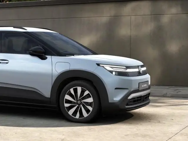 Volkswagen ID. Cross Style 52 kWh accu, 211 PK · Panoramadak · Trekhaak, afneembaar · Zijruiten acht...
