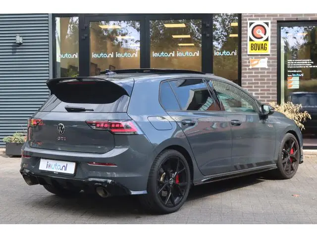 Volkswagen Golf 2.0 TSI GTI 301PK Clubsport Akrapovic/Pano/HK/Blackstyle/IQ.Light/Camera/Headup/19"