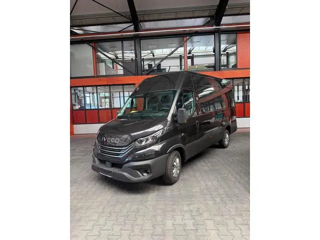 Iveco Daily 50x Voorraad diverse uitvoeringen 140/180/210 pk Automaat, Bestelbus, Chassis, Open Laad...