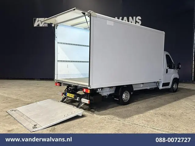Peugeot Boxer 2.2 BlueHDi 141pk Bakwagen 435cm Lang Laadklep Euro6 Airco | 1055kg laadvermogen | Cru...