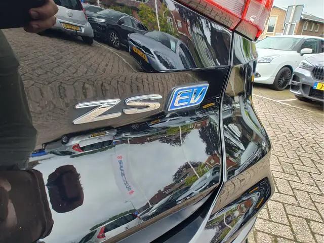 MG ZS EV