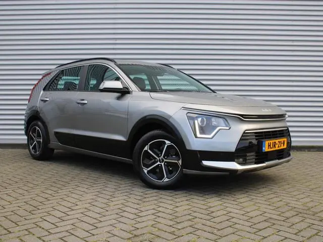 Kia Niro 1.6 GDi Hybrid DynamicLine | Camera | Cruise adapt. | Clima | 16" LM | Navi | Keyless | App...