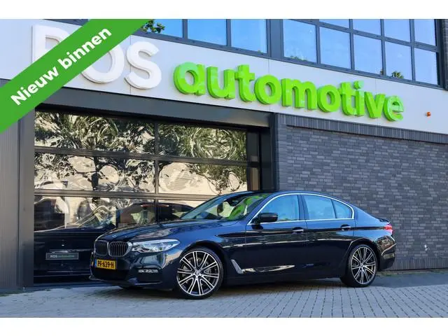 BMW 5-serie 540i xDrive High Executive | NAP! | DEALER.OND | SCHUIF/KANTEL | STOELVERWARMING | CAMER...