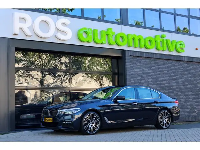 BMW 5-serie 540i xDrive High Executive | NAP! | DEALER.OND | SCHUIF/KANTEL | STOELVERWARMING | CAMER...