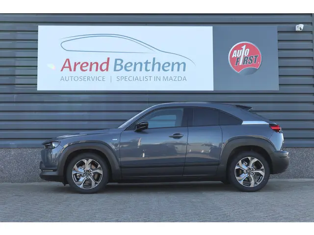 Mazda MX-30 e-SkyActiv EV 145 Makoto 360 Camera / Schuif-kanteldak / Bose / LED / Navi / Cruise