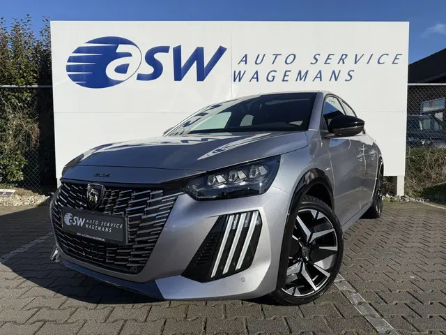 Peugeot 208 1.2 Hybrid 145 e-DCS6 GT | Pano | CarPlay | Camera | LED | 17 inch