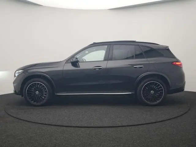Mercedes-Benz GLC-klasse 300e 4MATIC AMG Line PHEV 313pk Dealer O.H | Panodak | Head Up | 360 Camera...