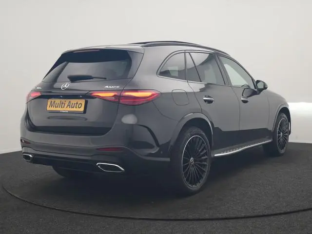 Mercedes-Benz GLC-klasse 300e 4MATIC AMG Line PHEV 313pk Dealer O.H | Panodak | Head Up | 360 Camera...