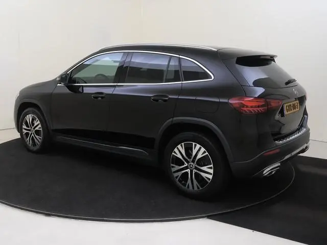 Mercedes-Benz GLA-klasse 250 e Luxury Line / Winter Pack/ Carplay