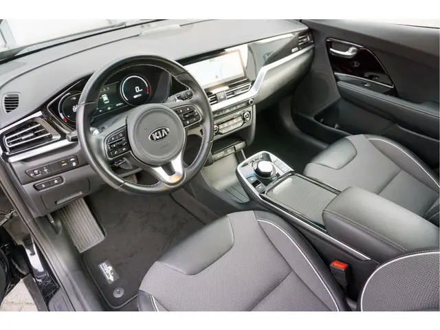 Kia e-Niro DynamicLine 64kWh SOH 96% Trekhaak