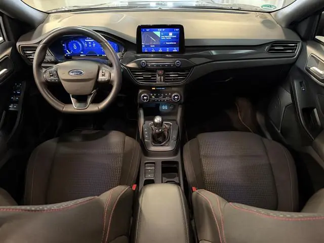 Ford Focus Wagon 1.0 EcoBoost Hybrid ST Line X Business 155pk 18"/Navigatie/Camera/Cruise/Stoel+stuu...