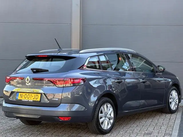 Renault Mégane Estate 1.6 E-Tech Plug-In Hybrid 160 / 100% Onderhoud