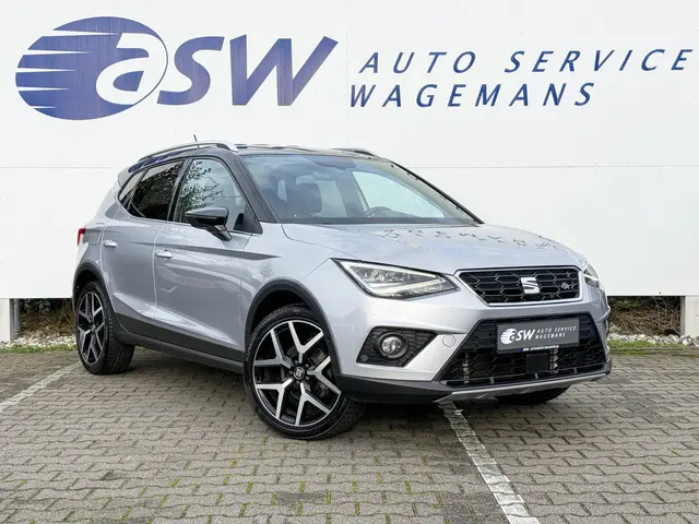SEAT Arona 1.0 TSI FR Business Intense | CarPlay | LED | Camera | Dodehoek | 18 inch