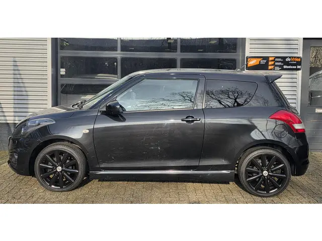 Suzuki Swift 1.6 Sport **CLIMA-KEYLESSGO-CRUISECTRL**