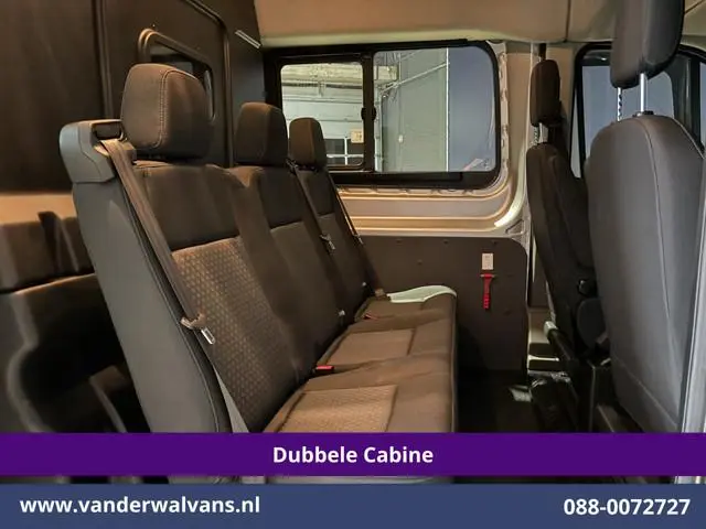 Ford Transit 2.0 TDCI 185pk L3H2 Dubbele Cabine Euro6 Airco | 5-Zits | Camera | Navigatie | Apple Ca...