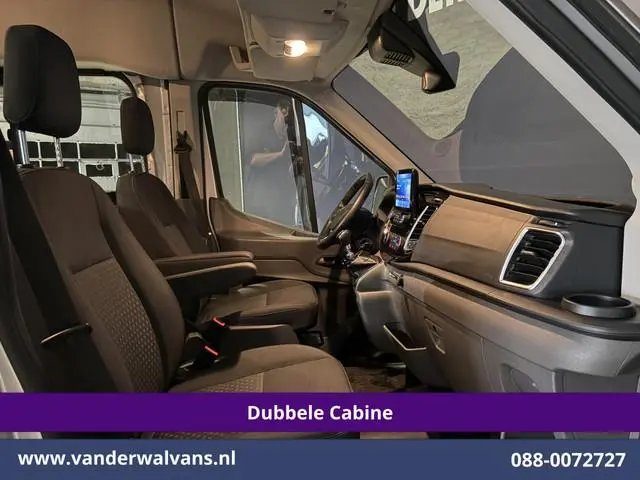 Ford Transit 2.0 TDCI 185pk L3H2 Dubbele Cabine Euro6 Airco | 5-Zits | Camera | Navigatie | Apple Ca...