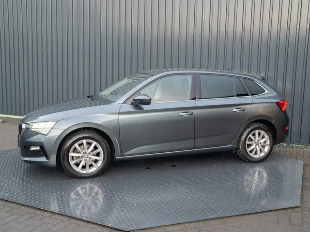 ŠKODA Scala 1.0 TSI Style | Stoelverwarming | Apple Carplay/ Android Auto | Prijs Rijklaar!!