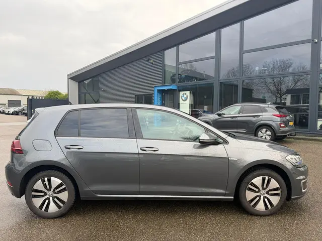 Volkswagen e-Golf