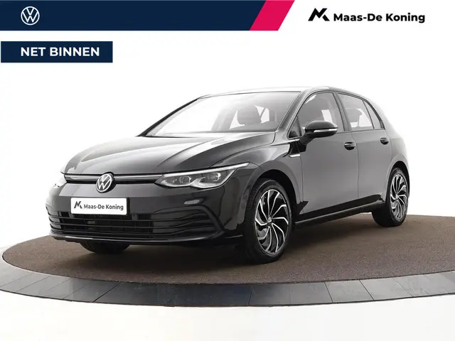 Volkswagen Golf 1.5 TSI 130pk Life · Apple/Android Car Play · ACC · Stuur- & Stoelverwarming · Trekh...