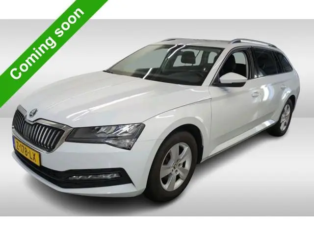 ŠKODA Superb Combi 1.5 TSI 150PK Automaat Business Edition / Trekhaak / Navigatie / Airco-ecc./ Pdc....