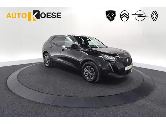 Peugeot 2008 PureTech 130 EAT8 Active Pack | Parkeersensoren | Apple CarPlay | Climate Control | Sto...