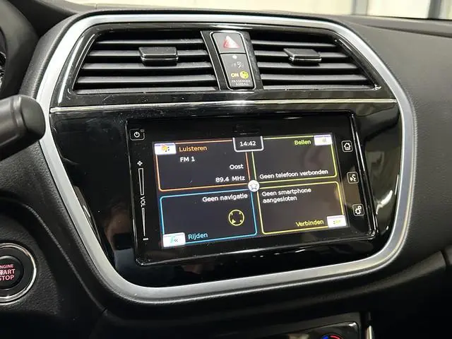 Suzuki S-Cross