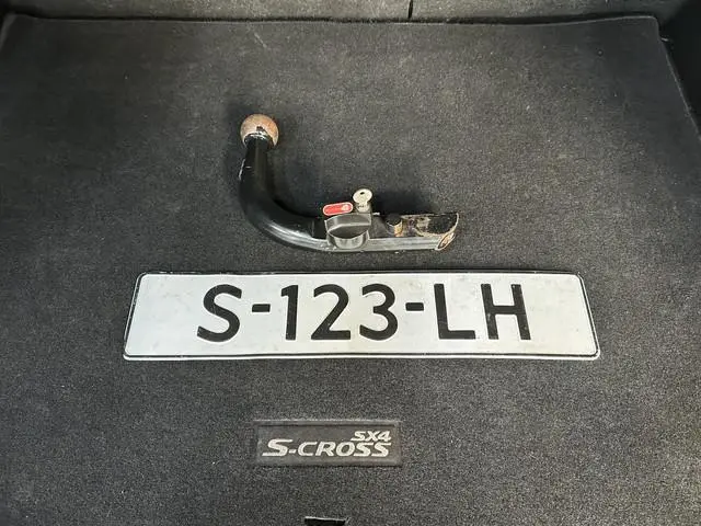 Suzuki S-Cross