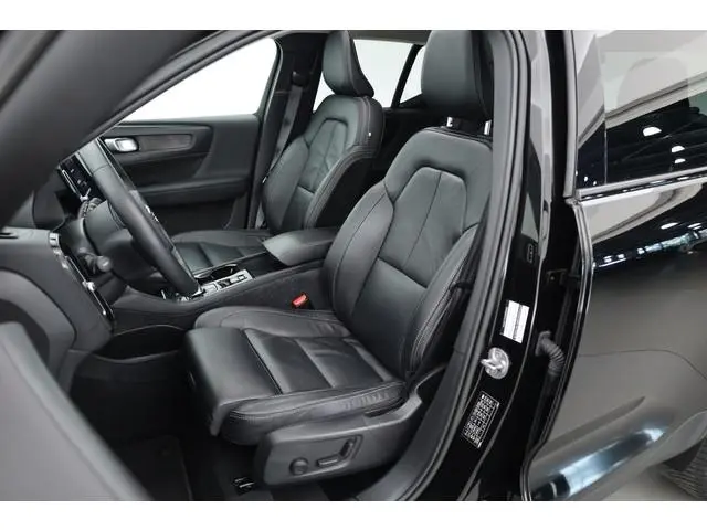 Volvo XC40 1.5 T4 Plug-in hybrid Plus Dark | Pano | Leder | Camera | Stoel- Stuurverw. | Cruise Ctrl...