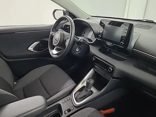 Toyota Yaris 1.5 Hybrid Active ✅ Navigatie ✅ Automaat ✅ Camera ✅ CarPlay