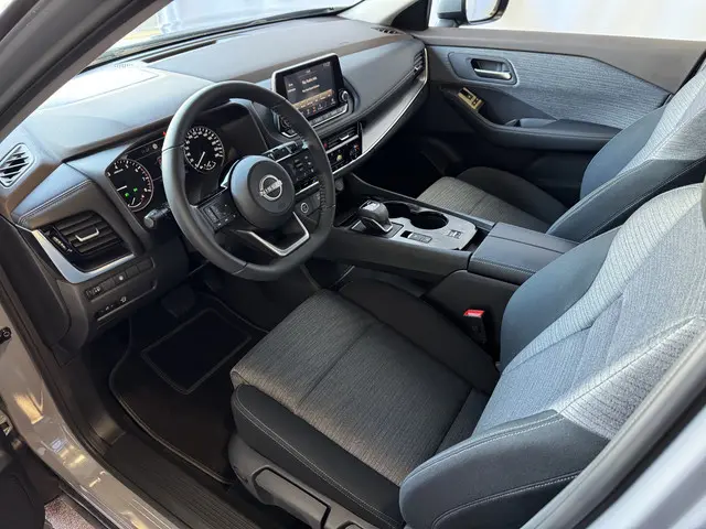 Nissan X-Trail 1.5  7PERS. 1800 KG TREK. WINTERPAKKET CARPLAY LED ADAP.CRUISE 7P 7 PERSOONS 10/2024....