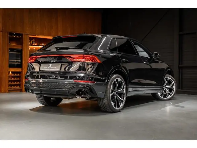 Audi RS Q8 4.0 TFSI quattro Kleppensysteem | Achterasbesturing |  Pano | Softclose l Glascoating