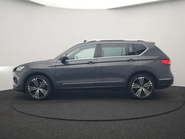SEAT Tarraco 1.4 TSI e-Hybrid Xcellence PHEV 245pk Dealer O.H. | Panodak | Adaptive Cruise | 360 Cam...